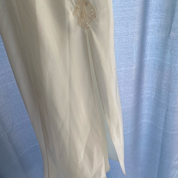 Victoria's Secret Cream Satin wedding nightgown - Picture 2 of 6